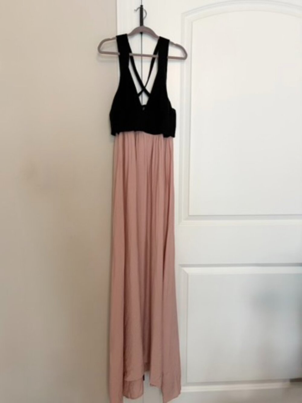 by Anthropologie Knit Bodice Crinkle Maxi Dress | Size XS | Black & Blush Pink - Picture 2 of 8